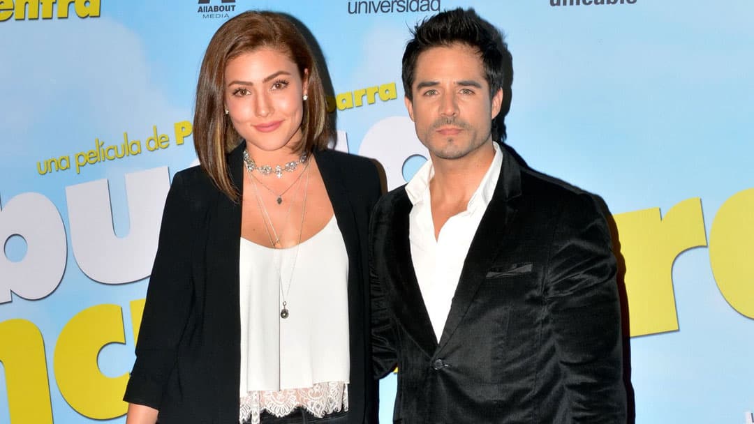 Tras enfrentar el escándalo, la pareja no resistió más y en octubre de 2017 José Ron confirmó la noticia del rompimiento a través de un video publicado en Youtube. "Ya no somos novios, ya terminamos, pero estoy muy contento por todo lo vivido, muy agradecido con ella y con Dios por los momentos compartidos”, dijo el actor de 36 años.