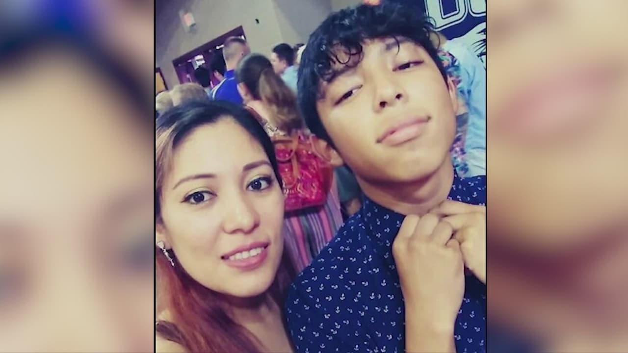 “Se iba con su abuelito a trabajar”: Padres recuerdan a adolescente de 17 años que murió a balazos