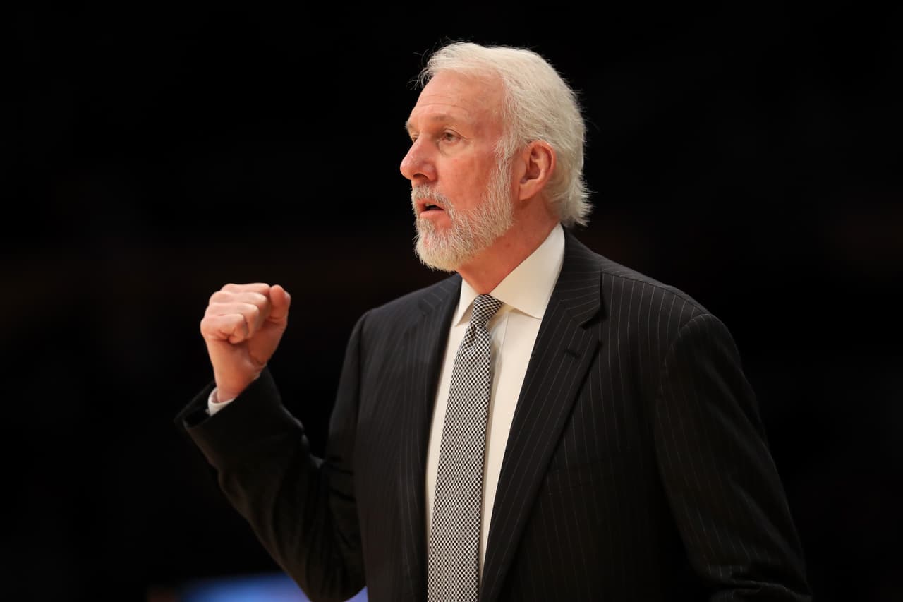 Spurs coach gives a $5,000 tip after a meal in Memphis