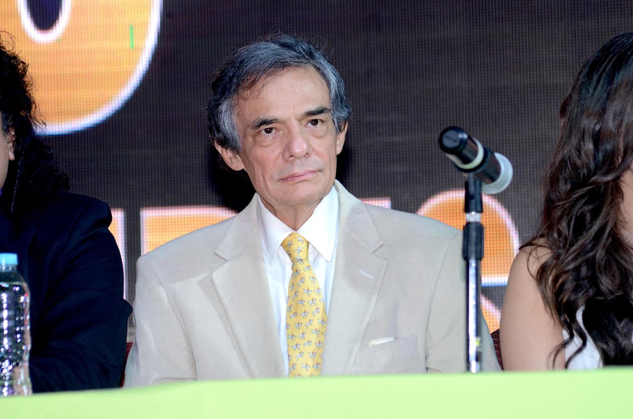 Sin embargo, aclaró que José José pasó sus últimos años en México. "Insisto, mi padre vivía aquí, sus cosas están aquí, yo las tengo, él rentaba un lugar en México".