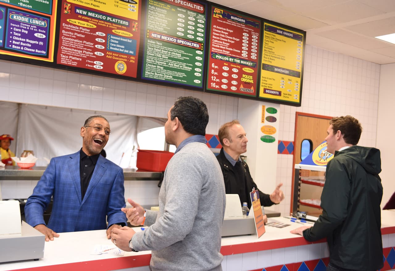 Los Pollos Hermanos abrió en Austin, Texas durante South By South West. Los actores de Better Call Saul Bob Odenkirk (Saul Goodman) y Giancarlo Esposito (Gus Fring) dieron autógrafos en el restaurante.