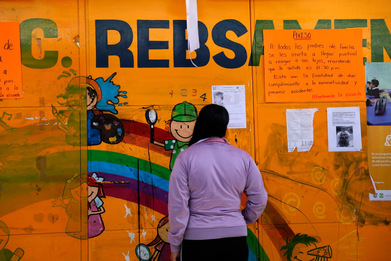 Vista este de la escuela donde estudiaba la niña Fátima. Al informar que aún se investiga como feminicidio, el vocero de la fiscalía capitalina, Ulises Lara, confirmó la identidad de la menor de edad tras un examen genético del cadáver, que apareció en la alcaldía Tláhuac.