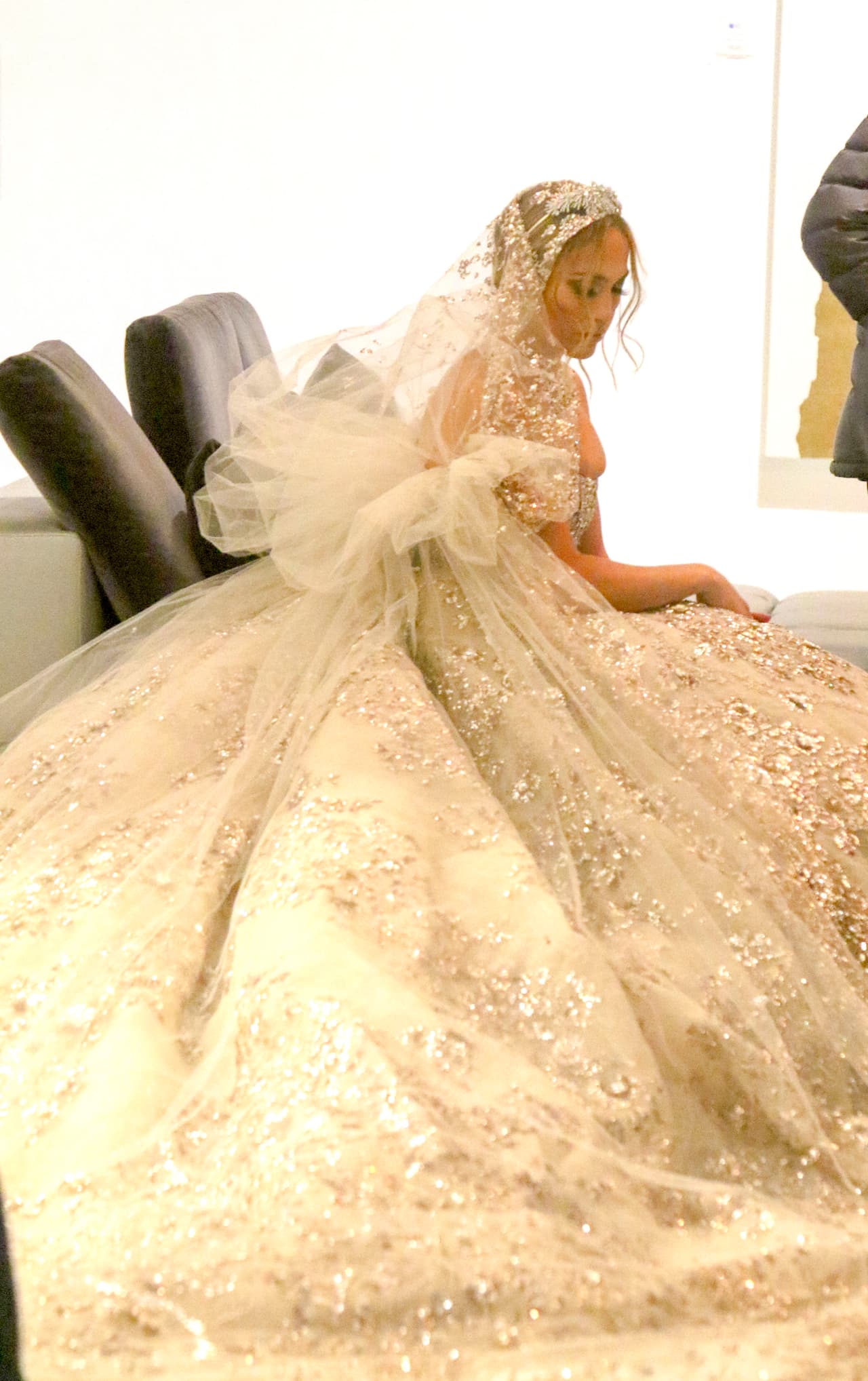 Sobre sus planes reales de boda, JLo habló el mes pasado en una entrevista para 
<a href="https://www.standard.co.uk/lifestyle/esmagazine/jlo-interview-jennifer-lopez-hustlers-a4227651.html" target="_blank">Evening Standard</a>.