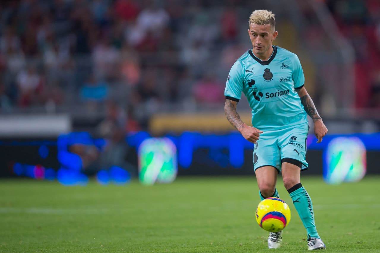 <b>Brian Lozano </b>se queda en Santos Laguna en venta definitiva del América.