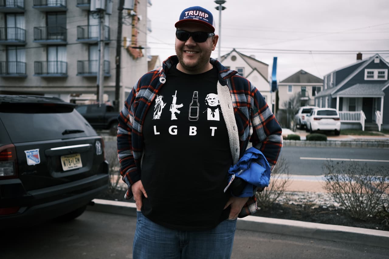 Algunas personas incluso acamparon durante días para asegurar un lugar.