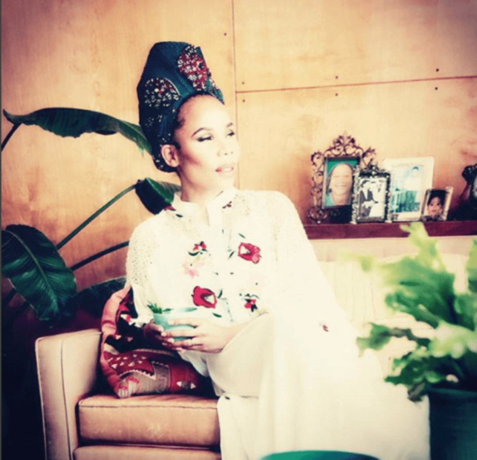 La primogénita del cantante jamaiquino publicó el 1 de marzo un libro de recetas llamado
<b><a href="http://kitsunebooks.org/index.php?id_product=21&controller=product"> 'Cocina con marihuana' </a></b>en el que también narra algunas anécdotas sobre su padre.