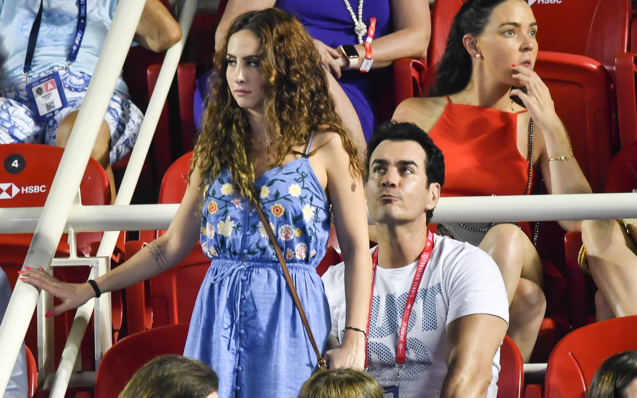 La mirada y los gestos de David Zepeda dan cuenta de un hombre profundamente enamorado.