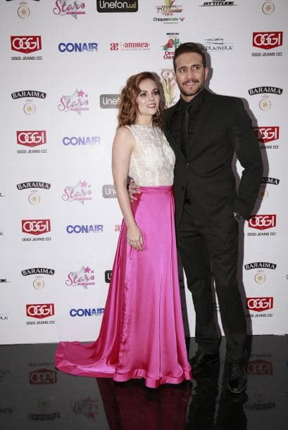 Laura Carmine y Zadkiel lucieron con sonrisa de oreja a oreja por estar presentes en estos maravillosos premios.