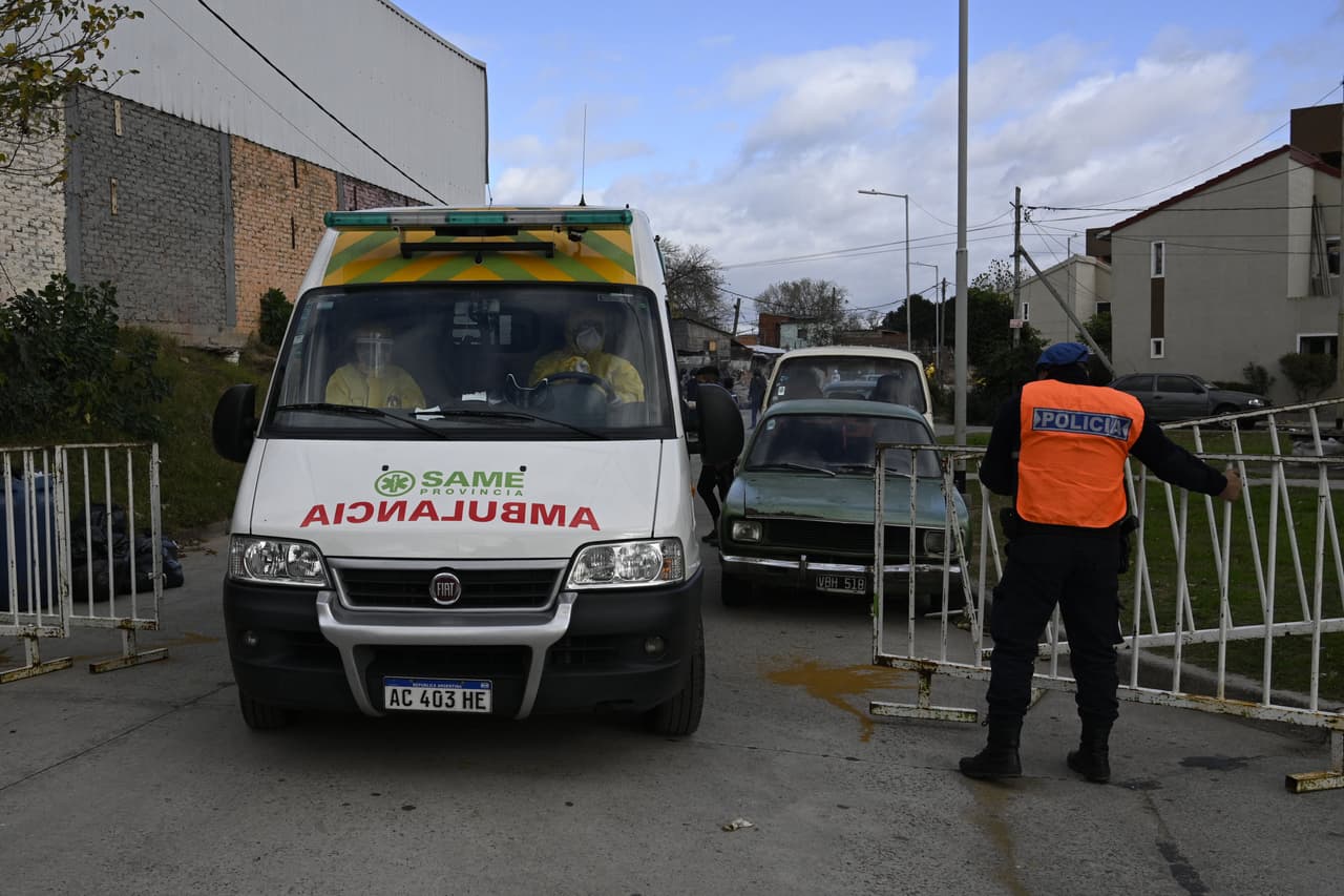 Un joven vive seis meses con su abuela muerta por covid-19 para seguir cobrando su pensión