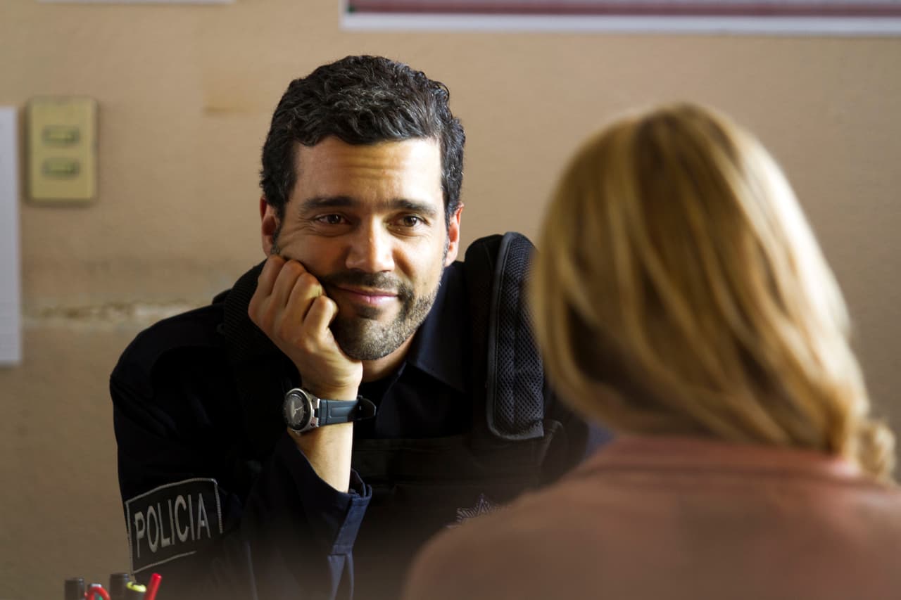 Lizbeth le contó todo sobre los Lucio y le pidió que la protegiera.