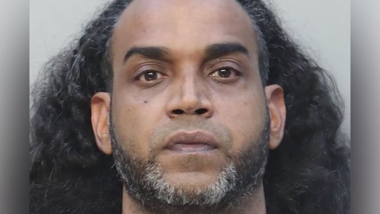 Arrestan a conductor de Uber acusado de drogar y abusar sexualmente de una pasajera