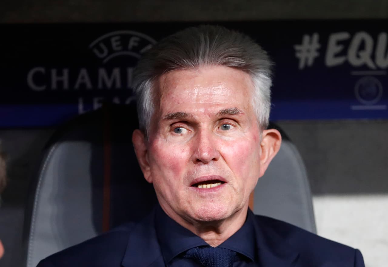 <b>Jupp Heynckes, viejo conocido</b>
<br>Campeón de la Champions League como DT del Bayern Múnich en la edición 2012-2013, fue el técnicoo rival de aquella tarde sobresaliente del artillero azteca.