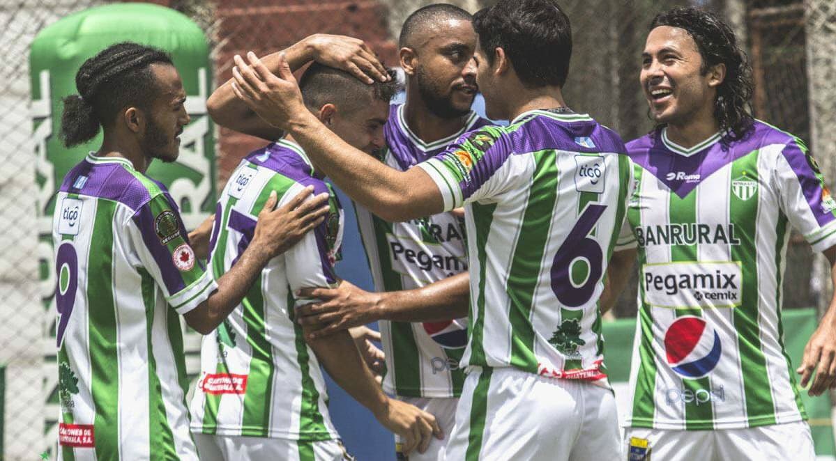 Antigua goleó al Guastatoya y es líder en Guatemala