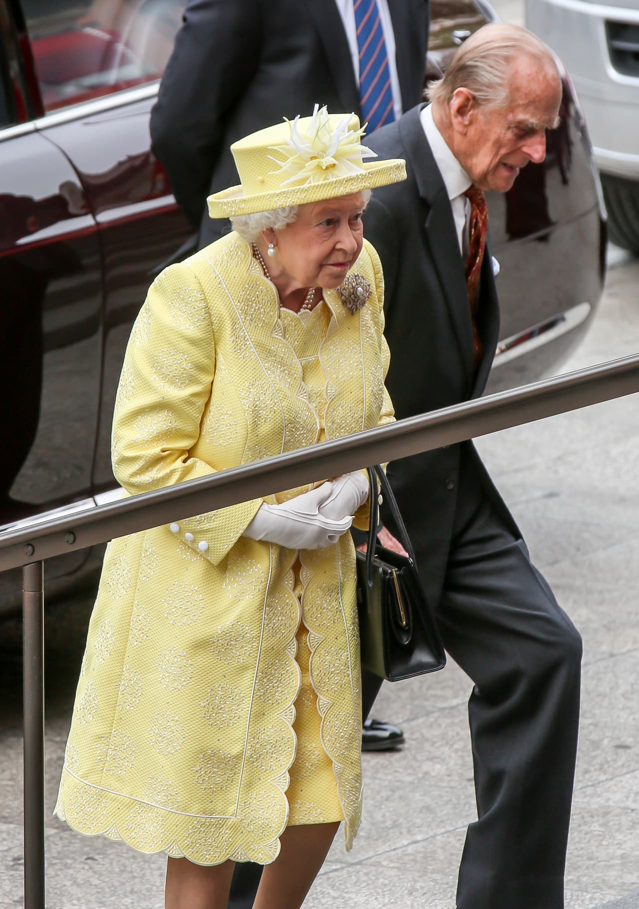 Previamente se había informado que la 
<b><a href="https://www.univision.com/famosos/el-deber-es-primero-la-reina-isabel-ii-no-asistira-al-bautizo-de-archie-harrison-fotos" target="_blank">reina Isabel no estará en el bautizo</a></b>
<a href="https://www.univision.com/famosos/el-deber-es-primero-la-reina-isabel-ii-no-asistira-al-bautizo-de-archie-harrison-fotos" target="_blank"> </a>debido a que tiene compromisos para esas fechas.