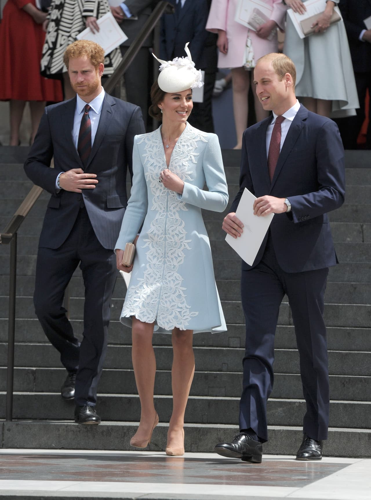 Imágenes de la misa del festejo de la Reina Isabel.