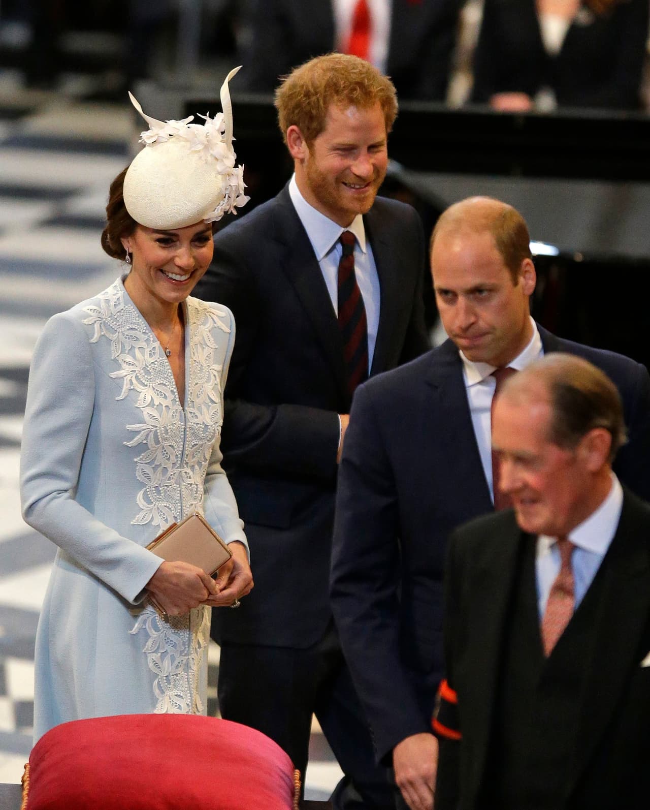 Imágenes de la misa del festejo de la Reina Isabel.