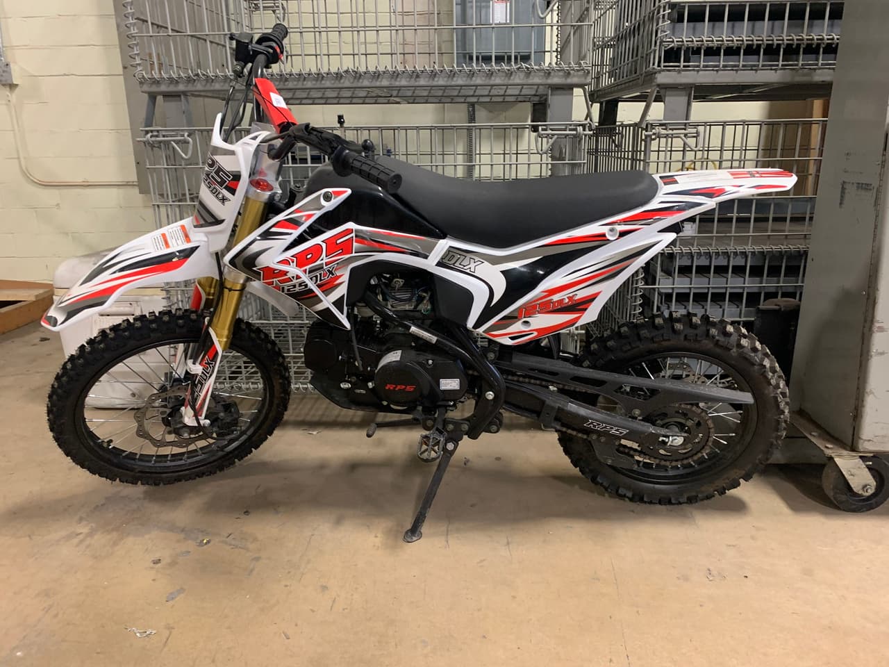 Todas las propiedades subastadas deberán ser pagadas y recogidas el mismo día del evento.
<br>
<br>Para más información puedes llamar al 210-207-7932.