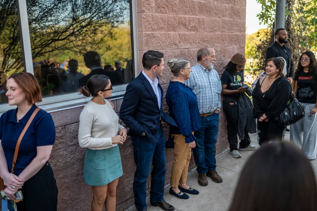 Tras votar, el candidato dijo estar orgulloso del trabajo que ha hecho en su campaña hasta ahora, uniendo a miles de voluntarios de diferentes partes de Texas para hacer un cambio.