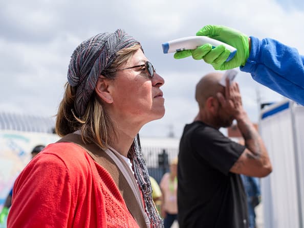 La curiosa propuesta del gobernador de Arizona para reabrir el estado en medio del coronavirus