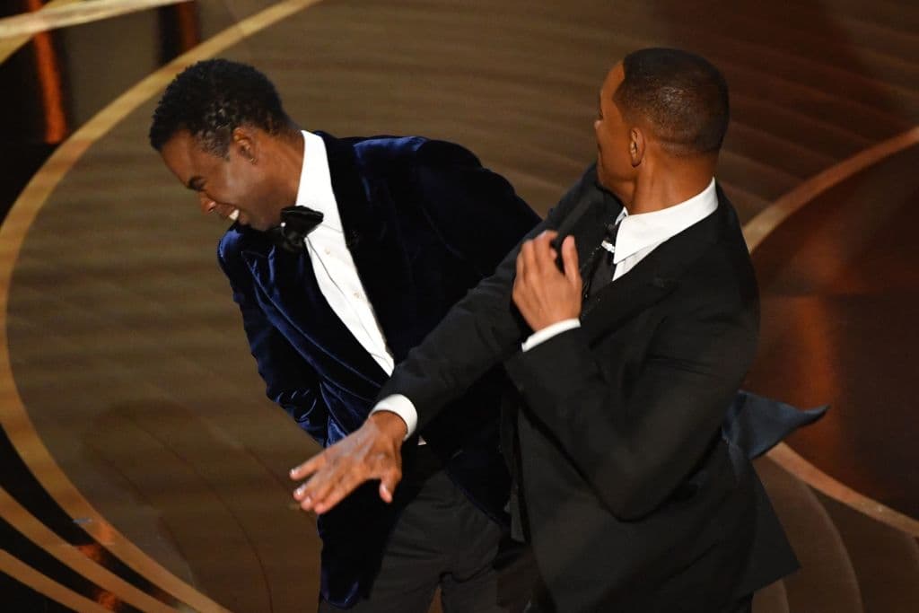 Will Smith golpeó a Chris Rock en los Premios Oscar.