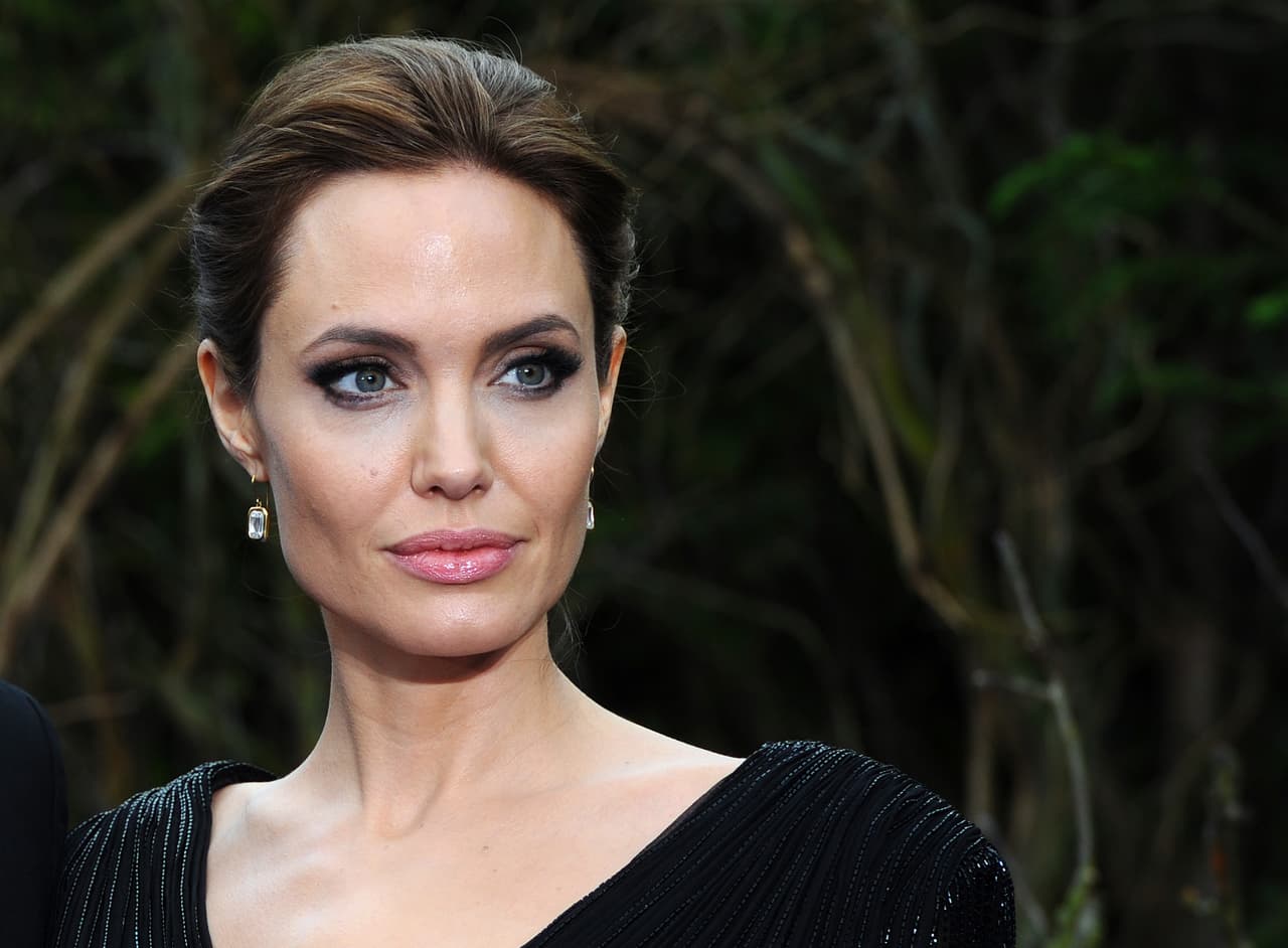 Angelina Jolie se une a las denuncias por acoso sexual contra Harvey Weinstein