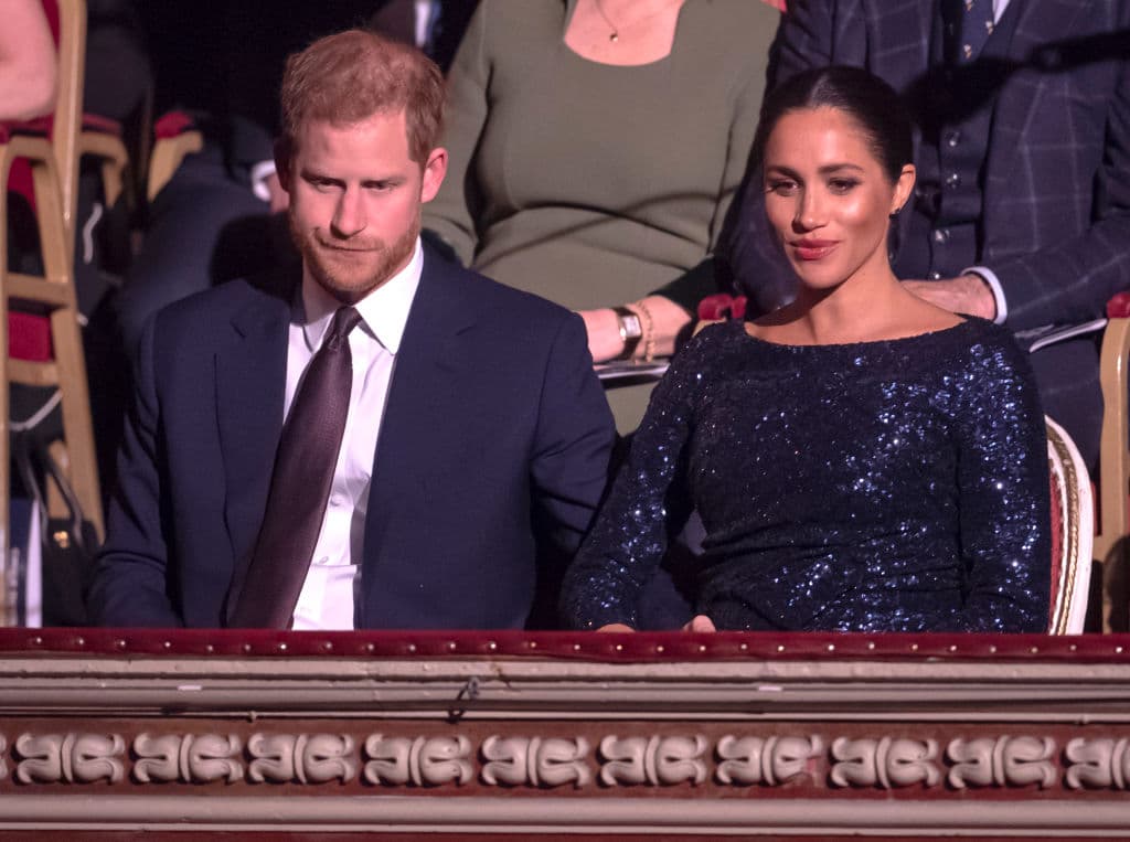 Meghan recordó que cada vez que apagaban las luces, ella sollozaba. Cuando las volvían a encender, intentaba regalar sonrisas, algo que al príncipe Harry no le fue posible.
