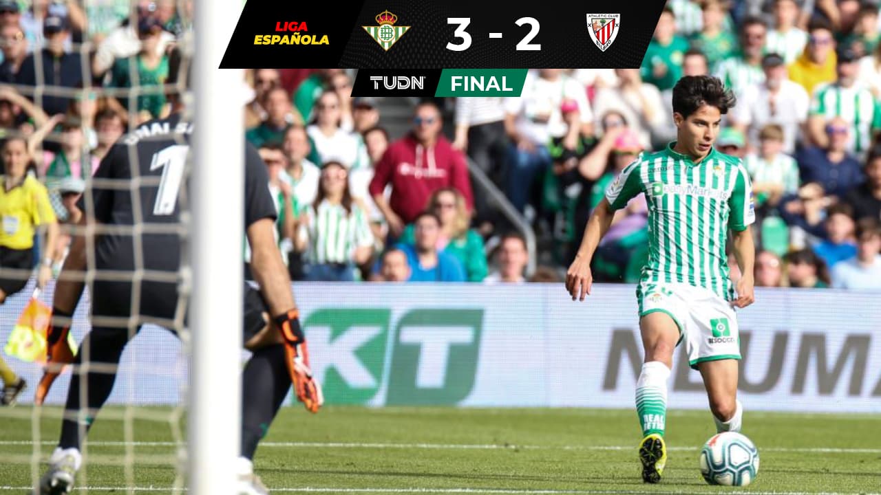 Hat-trick de Joaquín y aplausos a Lainez en triunfo del Betis
