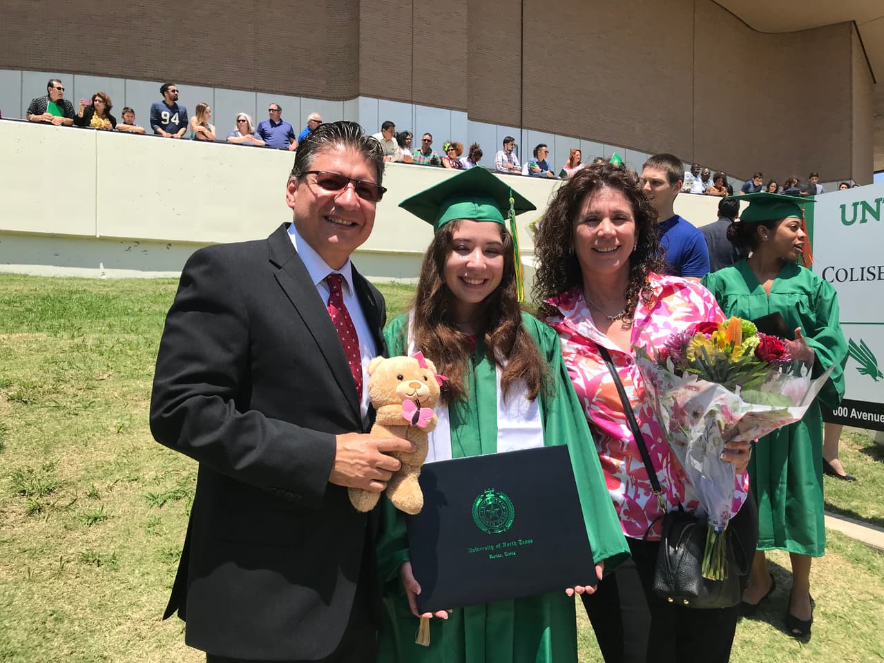 Enna studied biology.