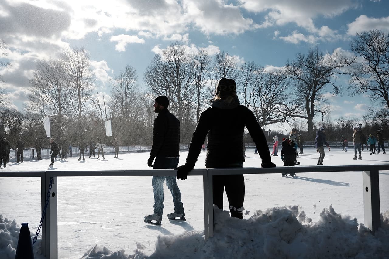 Expertos pronosticaron que frío tenaz persistía en gran parte del este de Estados Unidos.