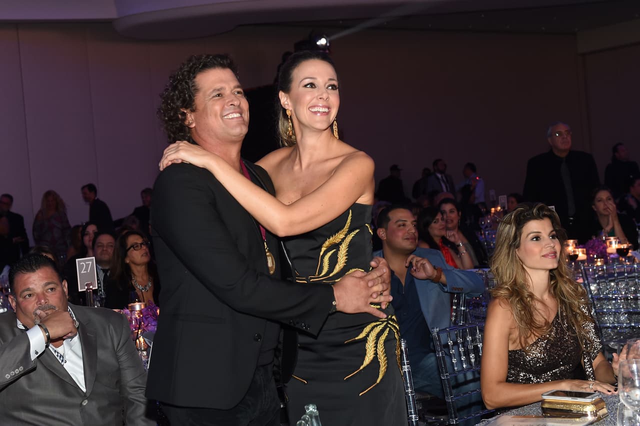 Es por eso que en esta ocasión de Latin GRAMMY, en donde el cantante tiene dos nominaciones, es casi seguro que llegará de la mano de su gran amor.