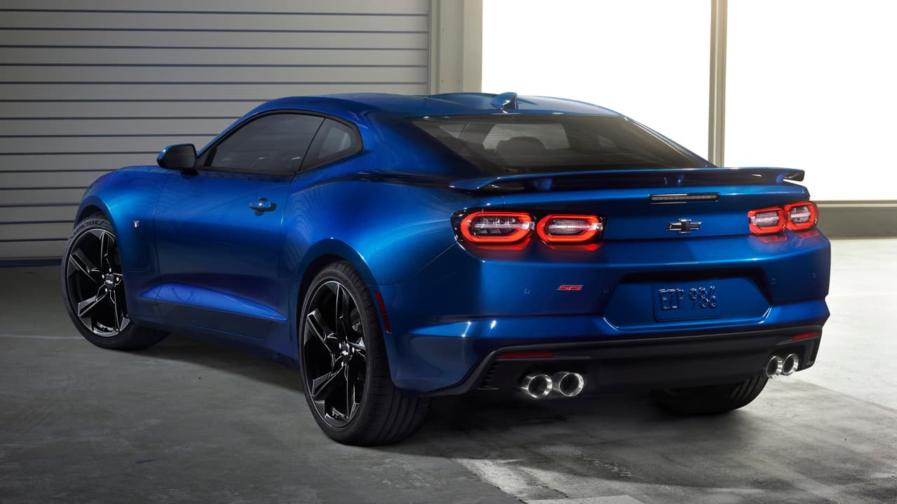 Para las versiones RS y SS (en la foto) se preparon 
<b>difusores traseros especiales. </b>Ambas cuentan con dos salidas de doble escape.