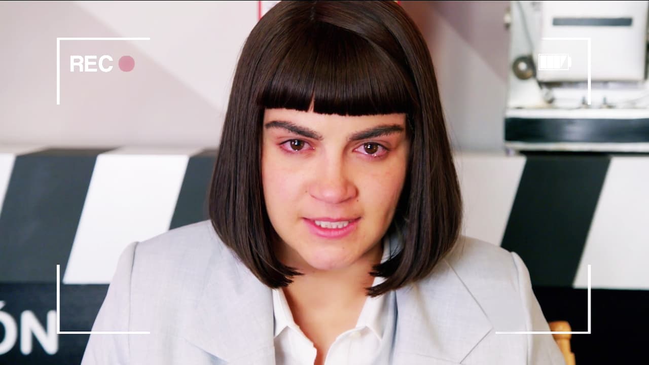 Pero te tenemos malas noticias, tu testimonio se presentará en la fiesta de aniversario de la empresa.