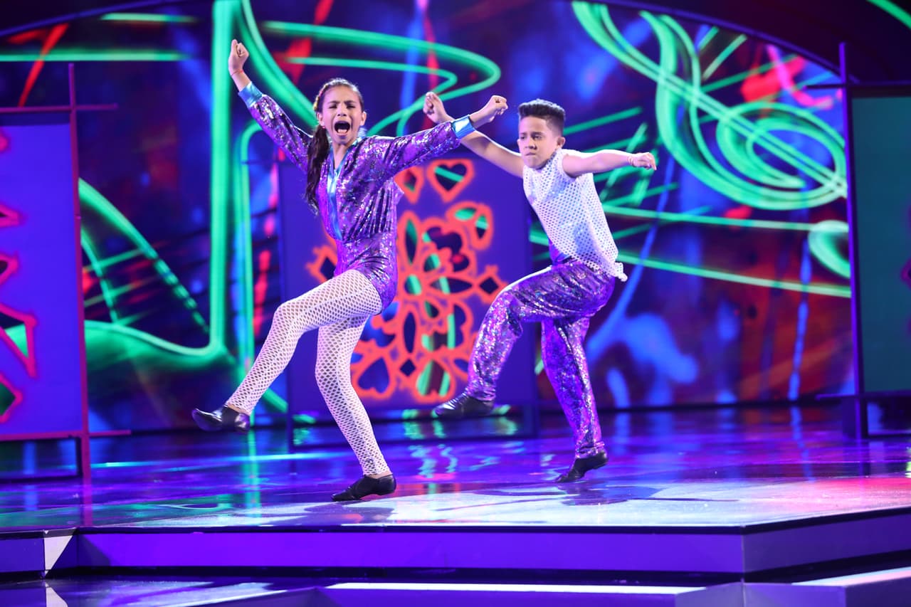 Edrai y Alondra derrocharon energía cuando bailaron 'Inténtalo'. Los integrantes de los Mega Minis nos mostraron una vez más que son los reyes de la pista de baile. 
<b><a href="http://www.univision.com/shows/pequenos-gigantes/edrai-y-alondra-derrocharon-energia-cuando-bailaron-intentalo-video" target="_blank">Mira su presentación</a></b>