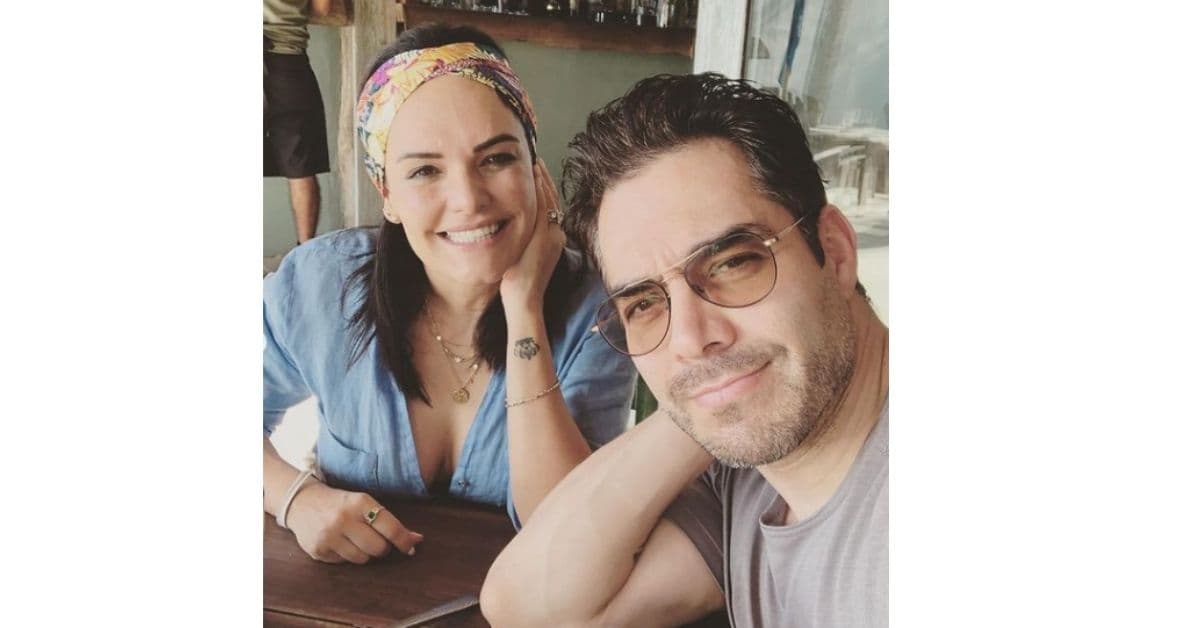 Omar Chaparro y su esposa