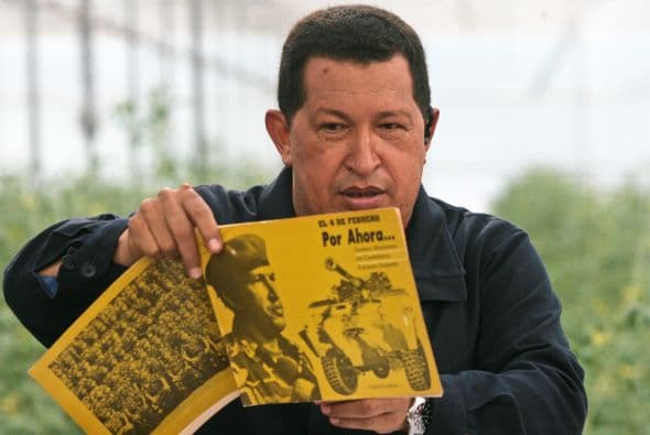 "Esto pasa a ser propiedad de la patria, los dueños de todo esto son el pueblo y la patria", recalcó Chávez.