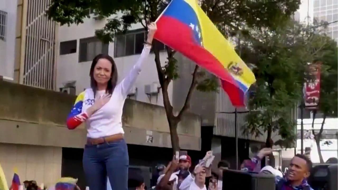 María Corina Machado intentaría viajar de Panamá a Curazao en una aeronave privada