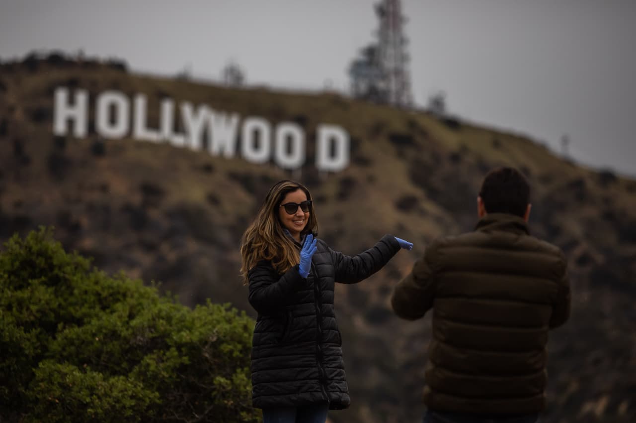 Las autoridades de salud pública han pedido a los jóvenes que sean concientes de su papel para evitar la propagación del virus. La solidaridad social es imperativa en este tiempo de incertidumbre colectivo.