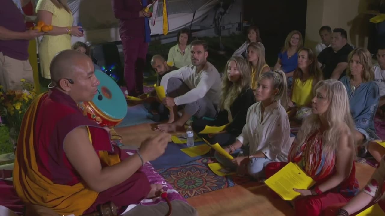 Monjes budistas sorprenden a residentes de Texas en su marcha por la paz