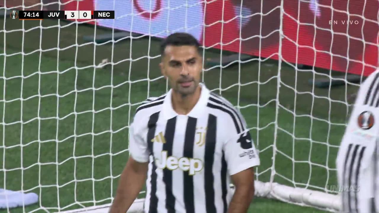 ¡La Juve está imparable! Zeki Çelik aparece en el área chica y marca el cuarto ante NEC