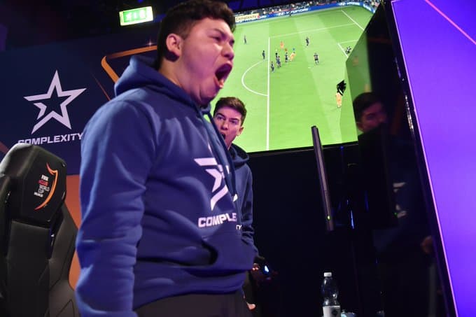 Complexity venció a Ellevens en la final del FIFA eClub World Cup 2020 en Milan y se cornó campeón en una gran final que se fue hasta los penales.