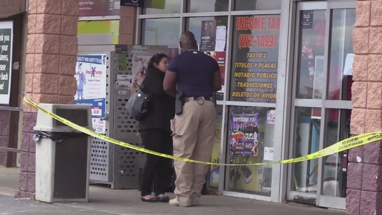 Algunos inmigrantes cuestionados en supermercados Jalisco tenían “papeles chuecos”