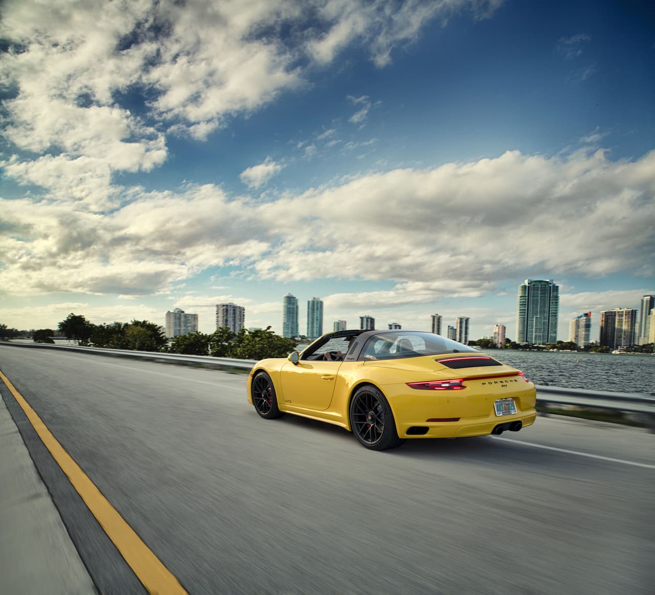 Porsche 911 Targa 4 GTS 2018 - 2019