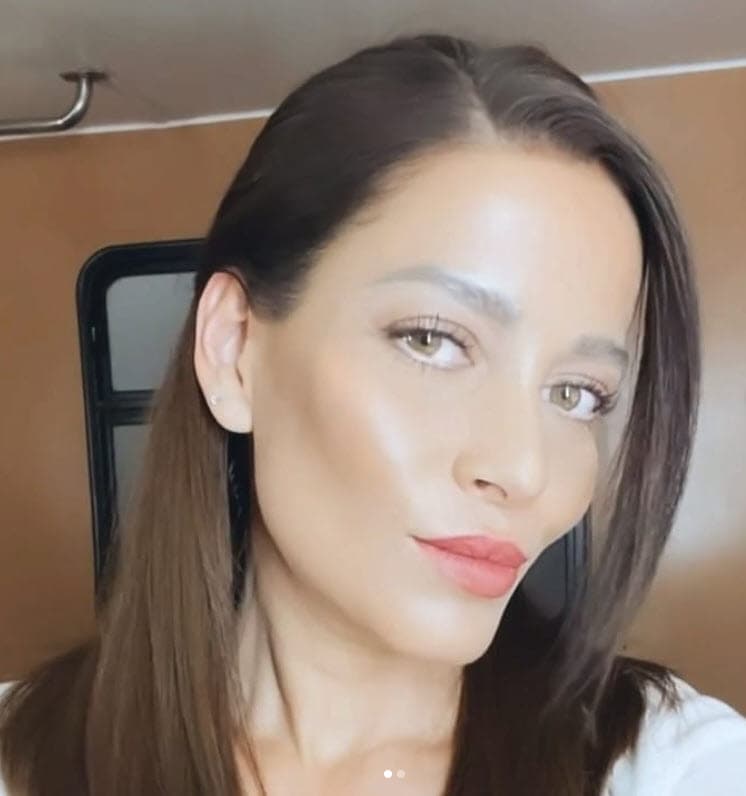 <b><a href="https://www.univision.com/entretenimiento/adriana-fonseca-denuncia-que-la-botaron-de-un-casting-al-decir-su-nombre-americano">Adriana Fonseca ha sido discriminada</a></b> en algunos castings a los que ha acudido en Estados Unidos.
<br>