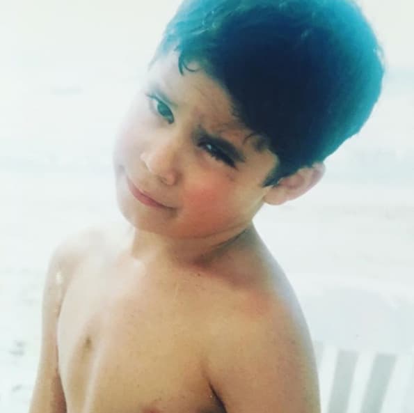 El hijo de Bibi Gaytán y Eduardo Capetillo tenía mucho tiempo sin aparecer en público, era un niño la última vez que se le había visto.