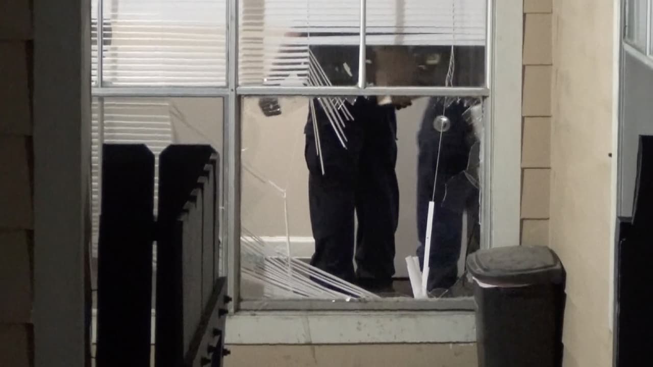 Hallan a una pareja muerta al norte de Houston: se investiga como un posible caso homicidio-suicidio