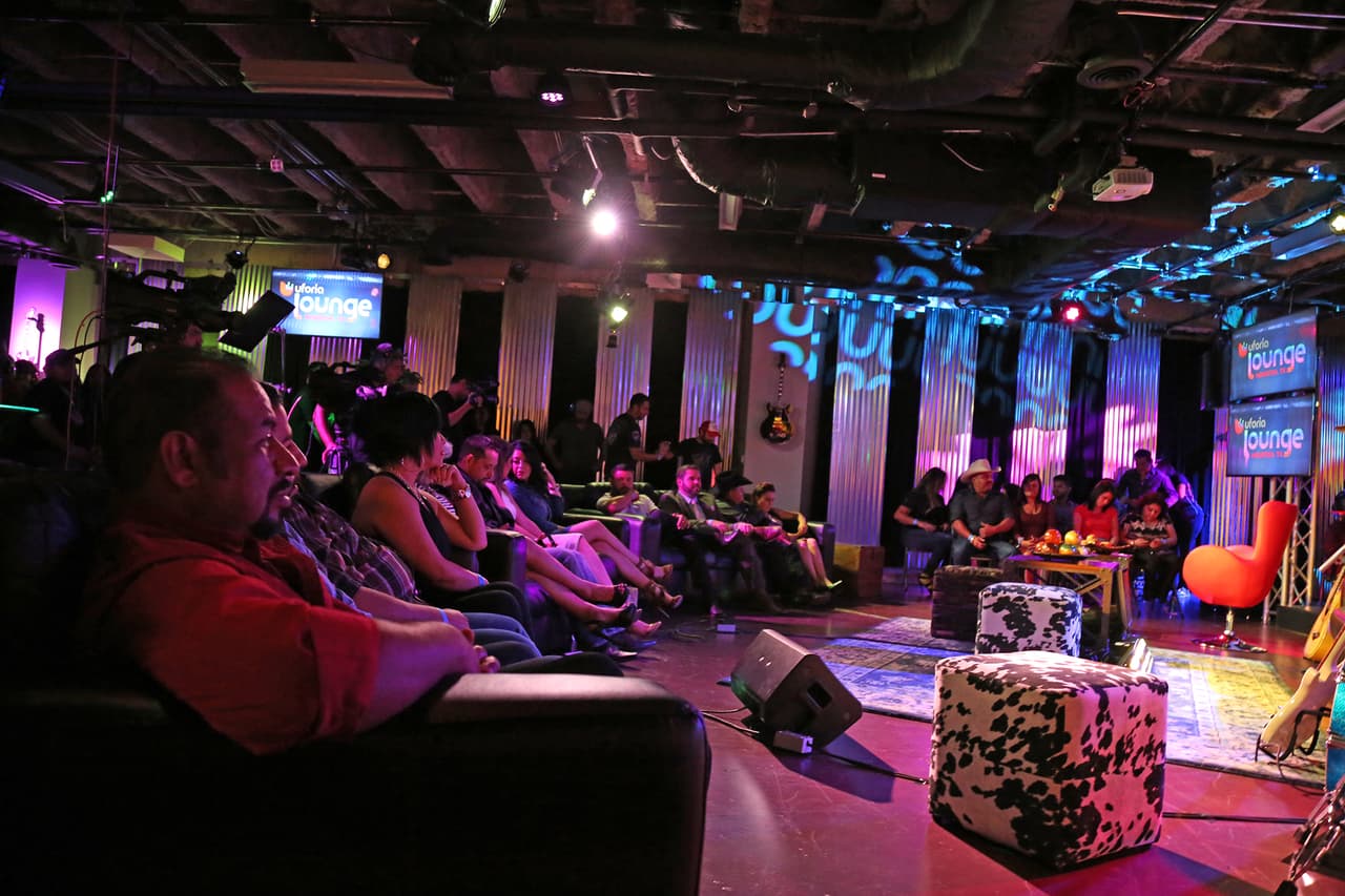 Los ganadores de los pases VIP vivieron en primera fila de la experiencia Uforia Lounge