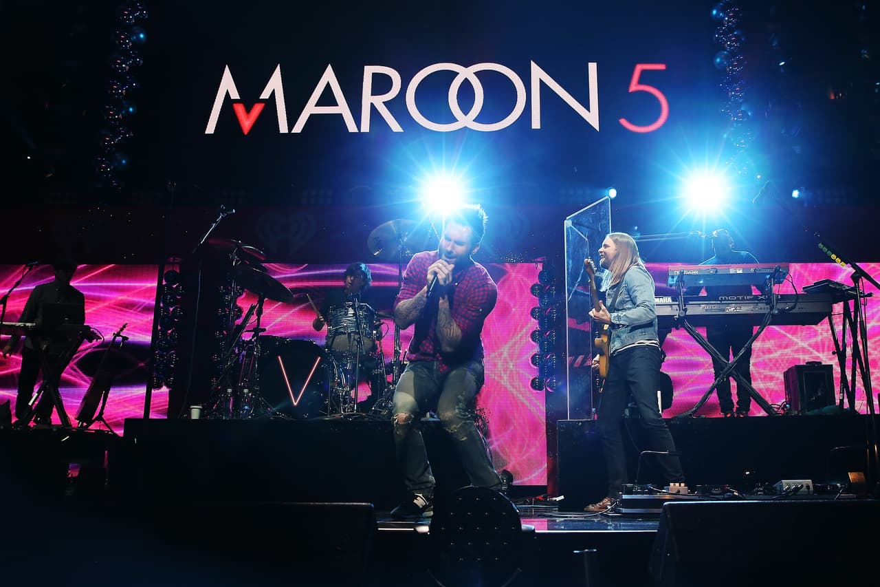 Maroon 5 'Sugar': El quinteto se caracteriza por siempre tener ritmos súper movidos y divertidos. 'Sugar' no fue la excepción.