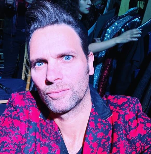 "Es una tragedia, le mandamos 
<b>un abrazo</b> a la familia de Jorge y Gerardo, nuestra solidaridad, nuestro apoyo, es un terrible accidente, conozco a Rubén Galindo, sé que debe estar desolado y sé que va a hacer todo para tratar de estar con la familia".