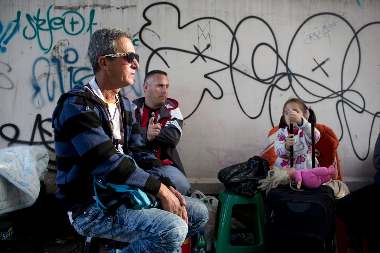 Los familiares de los detenidos tenían incluso sus maletas, eran personas que no habían conseguido trabajo en Ecuador y que no tenían para pagar la renta de un piso, por eso pedían ayuda para continuar con su viaje.