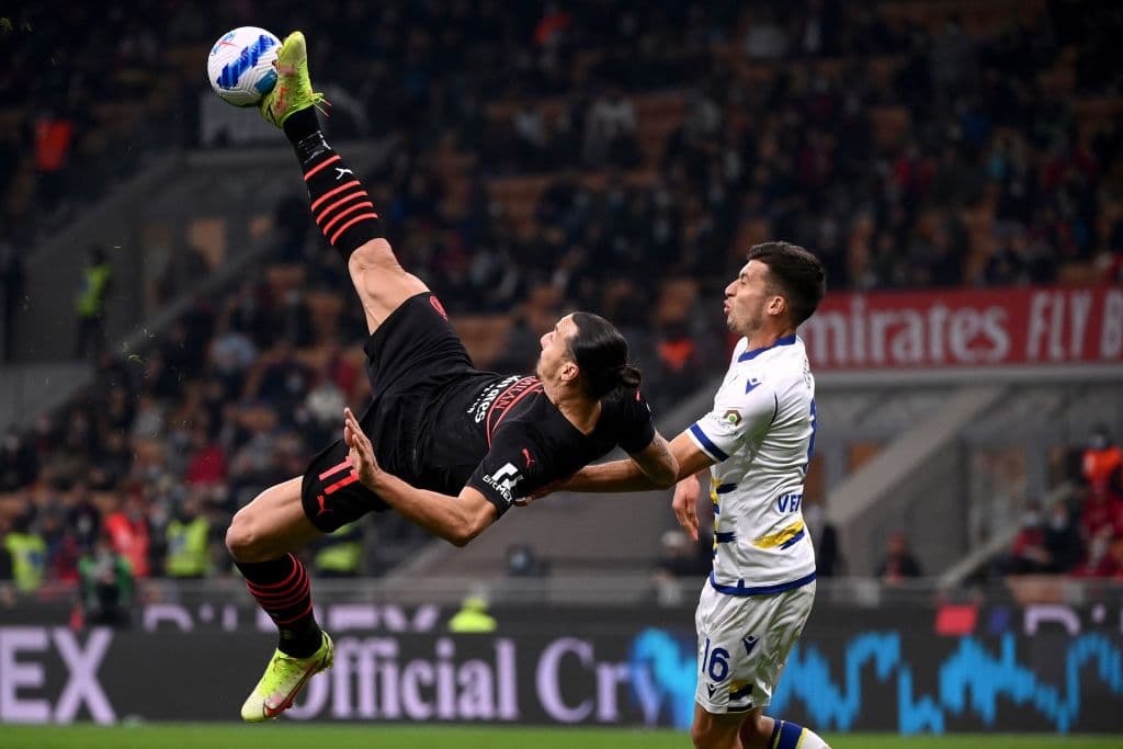 Parecía todo perdido para el Milán, pero sus jugadores comienzan a concetar y logran rescatar la victoria 3-2 sobre el Hellas Verona.